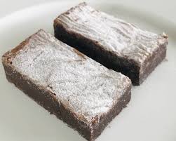CHEF MOMO'S CHOCOLATE FUDGE BROWNIE 10s