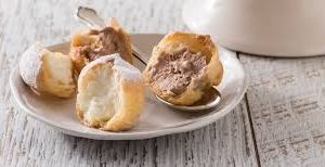 COUNTRY CHEF VANILLA FILLED PUFF/PROF 136x15gm