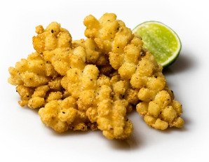 A&T SALT N PEPPER TORPEDO CALAMARI 1kg (5)